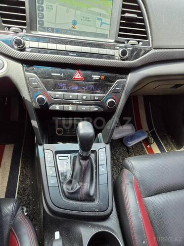 Hyundai Avante 2017, 194,000 km - 1.6 l - Bakı