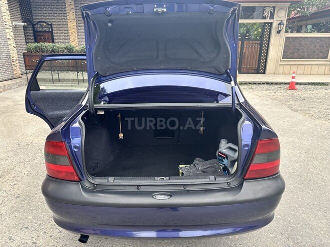 Opel Vectra 1996, 316,394 km - 1.8 l - Quba