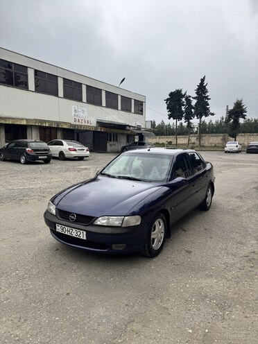 Opel Vectra 1996, 316,394 km - 1.8 l - Quba