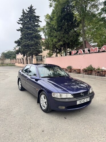 Opel Vectra 1996, 316,394 km - 1.8 l - Quba