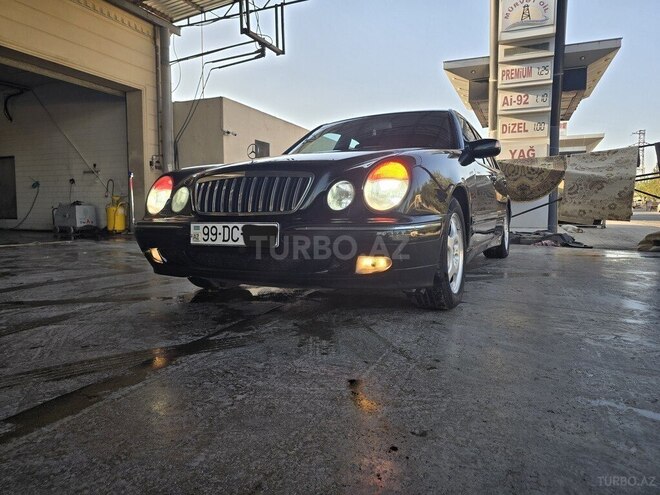 Mercedes E 270 2001, 258,600 km - 2.7 l - Bakı