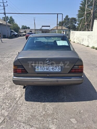Mercedes  1990, 420,000 km - 2.0 l - İmişli