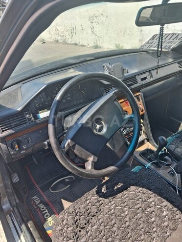 Mercedes  1990, 420,000 km - 2.0 l - İmişli