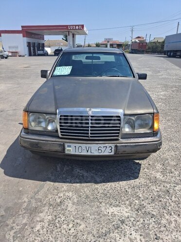 Mercedes  1990, 420,000 km - 2.0 l - İmişli