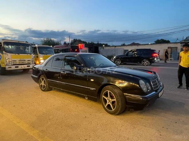 Mercedes E 230 1997, 620,000 km - 2.3 л - Bakı