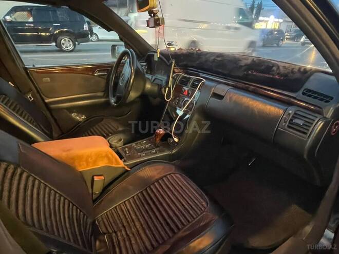 Mercedes E 230 1997, 620,000 km - 2.3 л - Bakı