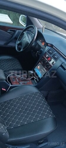 Mercedes E 220 2001, 450,000 km - 2.2 l - Biləsuvar