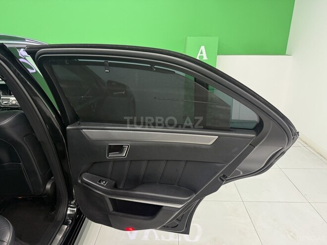 Mercedes E 220 2014, 262,800 km - 2.1 l - Bakı