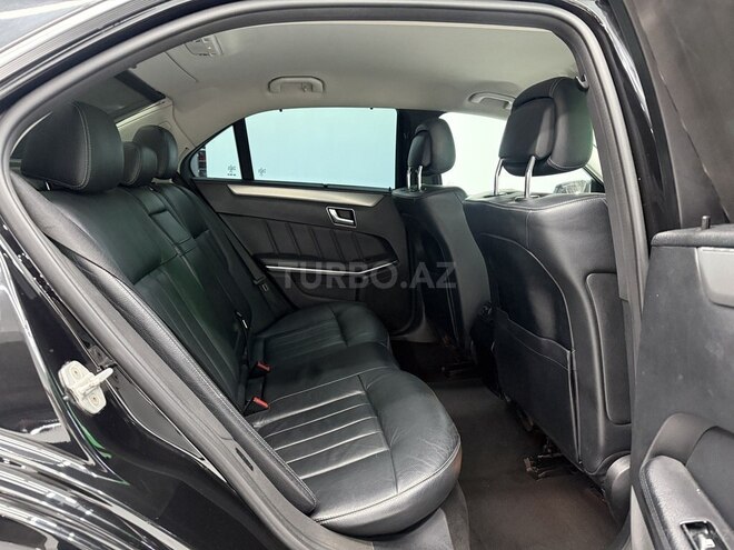 Mercedes E 220 2014, 262,800 km - 2.1 l - Bakı