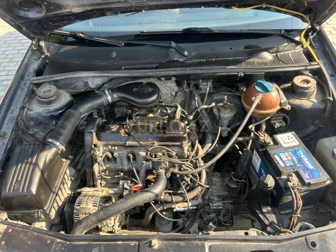 Volkswagen Golf 1994, 258,523 km - 1.8 l - Bakı