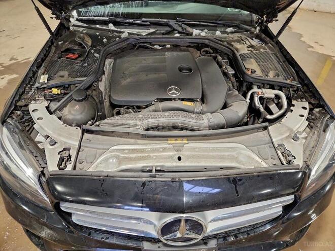 Mercedes C 300 4MATIC 2020, 67,741 km - 2.0 l - Bakı