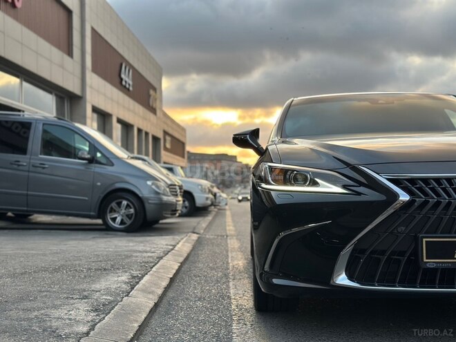 Lexus ES 300h 2024, 22,390 km - 2.5 l - Bakı
