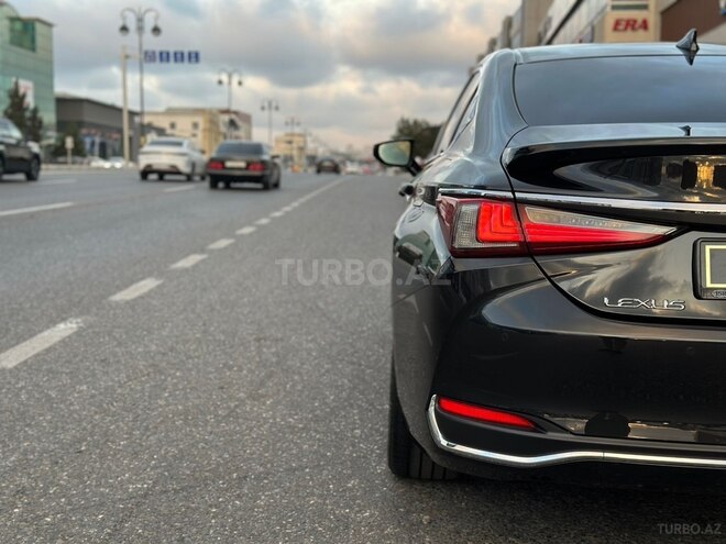 Lexus ES 300h 2024, 22,390 km - 2.5 l - Bakı