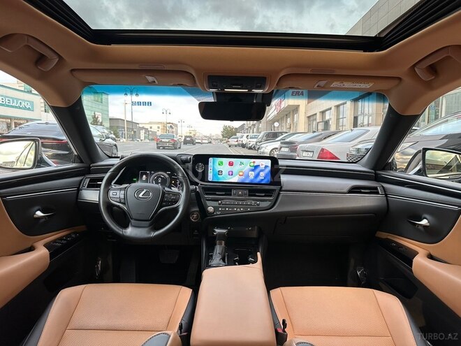 Lexus ES 300h 2024, 22,390 km - 2.5 l - Bakı