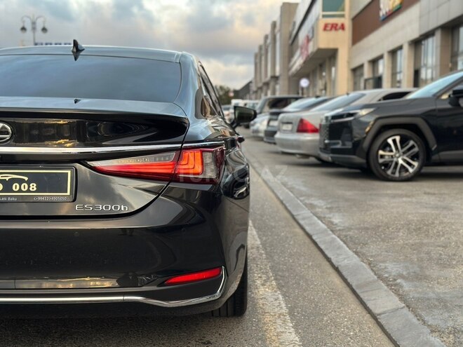 Lexus ES 300h 2024, 22,390 km - 2.5 l - Bakı