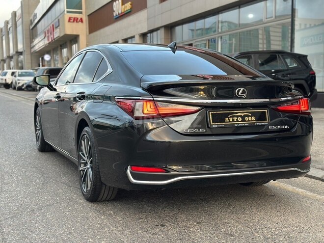 Lexus ES 300h 2024, 22,390 km - 2.5 l - Bakı