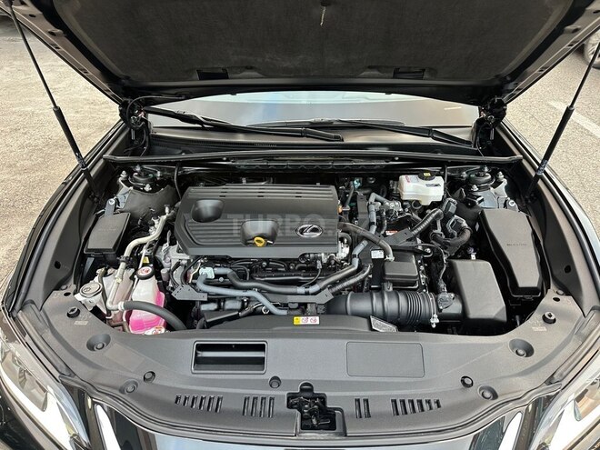 Lexus ES 300h 2024, 22,390 km - 2.5 l - Bakı