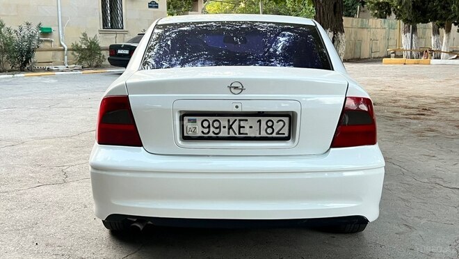 Opel Vectra 1999, 238,500 km - 1.8 l - Sumqayıt
