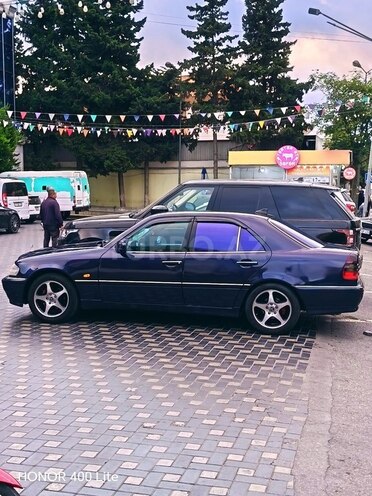 Mercedes C 200 1997, 330,000 km - 2.2 l - Bakı