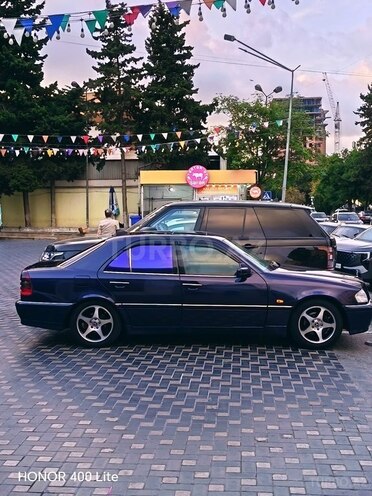 Mercedes C 200 1997, 330,000 km - 2.2 l - Bakı