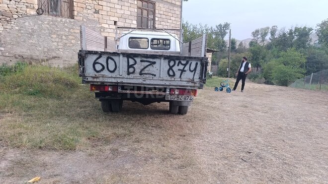 GAZ  1998, 250,000 km - 2.4 l - Tovuz