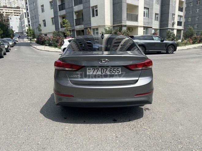 Hyundai Elantra 2018, 140,000 km - 2.0 л - Bakı