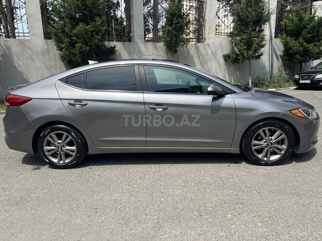 Hyundai Elantra 2018, 140,000 km - 2.0 л - Bakı