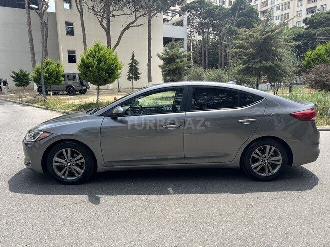 Hyundai Elantra 2018, 140,000 km - 2.0 л - Bakı