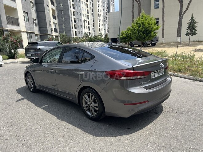 Hyundai Elantra 2018, 140,000 km - 2.0 л - Bakı
