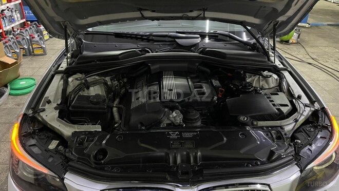 BMW 525 2004, 254,000 km - 2.5 l - Astara