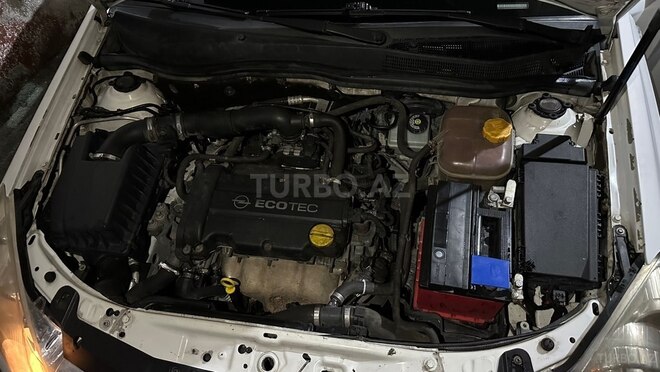 Opel Astra 2009, 560,000 km - 1.4 l - Bakı