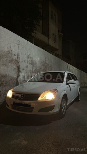 Opel Astra 2009, 560,000 km - 1.4 l - Bakı