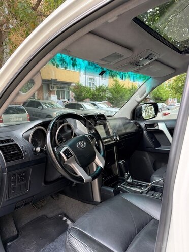 Toyota Land Cruiser Prado 2012, 180,000 km - 2.7 л - Bakı
