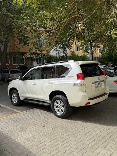 Toyota Land Cruiser Prado 2012, 180,000 km - 2.7 л - Bakı