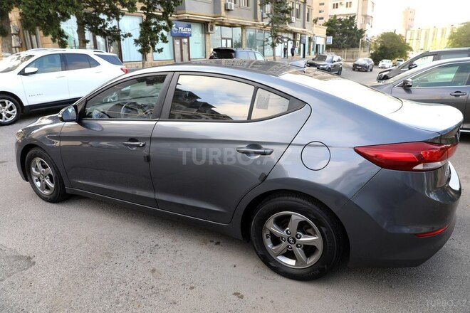 Hyundai Avante 2016, 195,000 km - 1.6 l - Bakı
