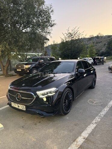 Mercedes E 300 e 4MATIC 2024, 27,000 km - 2.0 л - Qusar