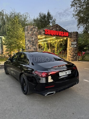 Mercedes E 300 e 4MATIC 2024, 27,000 km - 2.0 л - Qusar