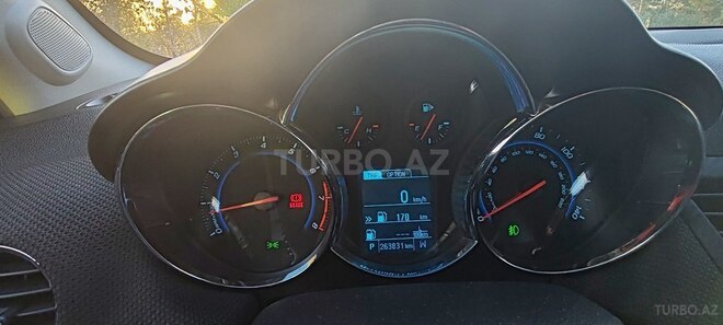 Chevrolet Cruze 2013, 263,000 km - 1.4 л - Şirvan