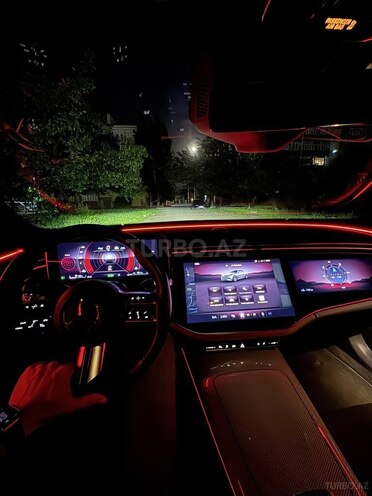 Mercedes E 300 e 4MATIC 2024, 27,000 km - 2.0 л - Qusar