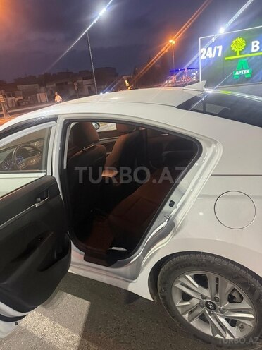 Hyundai Elantra 2019, 103,000 km - 2.0 l - Bakı