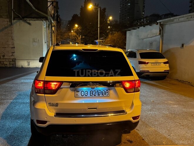 Jeep Grand Cherokee 2012, 197,000 km - 3.6 л - Bakı
