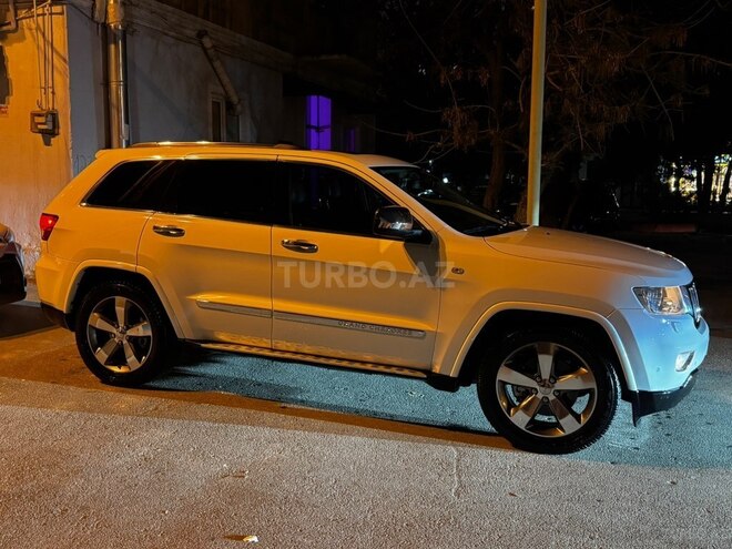 Jeep Grand Cherokee 2012, 197,000 km - 3.6 л - Bakı