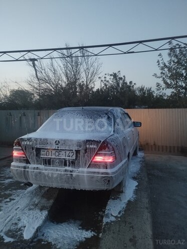 Mercedes C 250 1995, 597,190 km - 2.5 l - Salyan