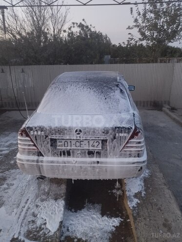 Mercedes C 250 1995, 597,190 km - 2.5 l - Salyan