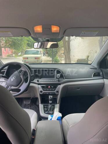 Hyundai Elantra 2017, 170,066 km - 2.0 л - Salyan