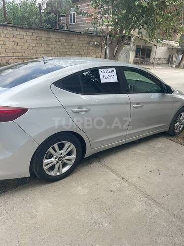 Hyundai Elantra 2017, 170,066 km - 2.0 л - Salyan
