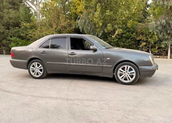 Mercedes E 280 4MATIC 1997, 230,000 km - 2.8 l - Şirvan