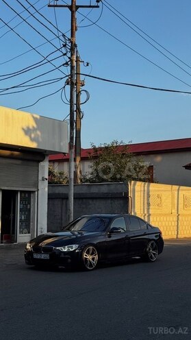 BMW 330 2016, 221,000 km - 2.0 l - Astara
