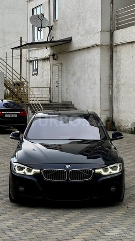 BMW 330 2016, 221,000 km - 2.0 l - Astara