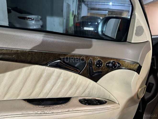 Mercedes E 240 2004, 297,000 km - 2.6 l - Bakı